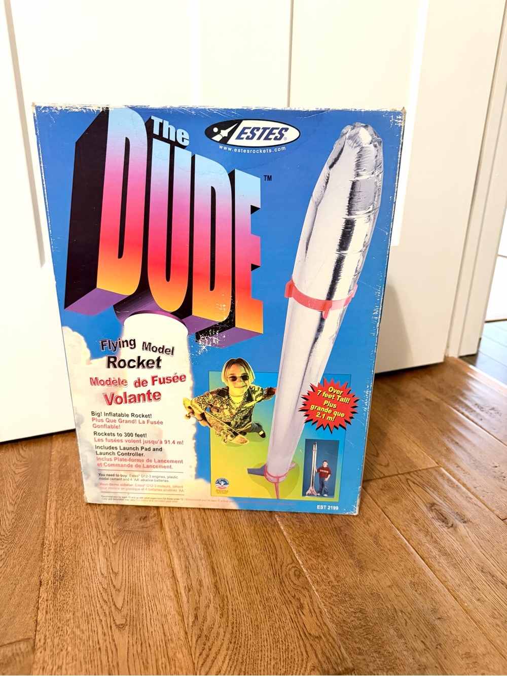 Estes The Dude Rocket EST 2199 Over 7ft Tall Flying Model Kit new